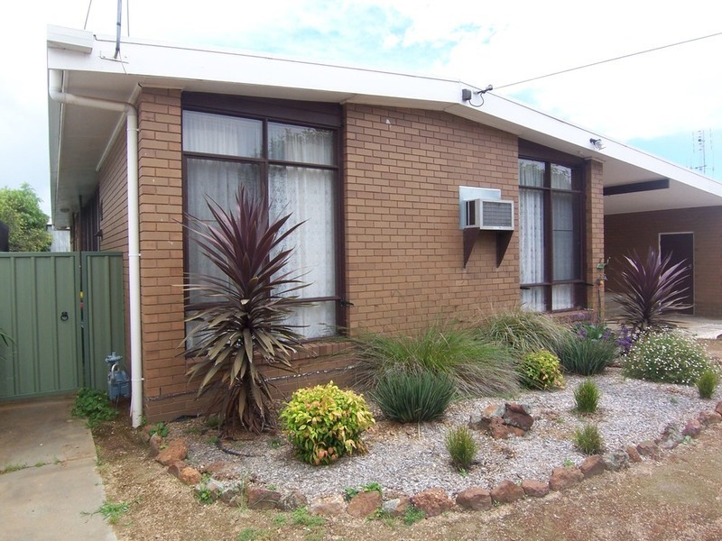 42 Victoria Street, Rochester VIC 3561