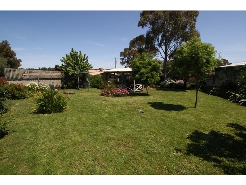 1A Lethebys Road, Eaglehawk VIC 3556
