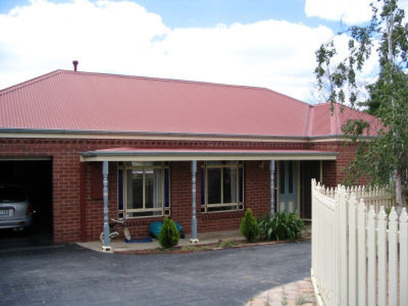 1/3 Landale Drive, Strathdale VIC 3550