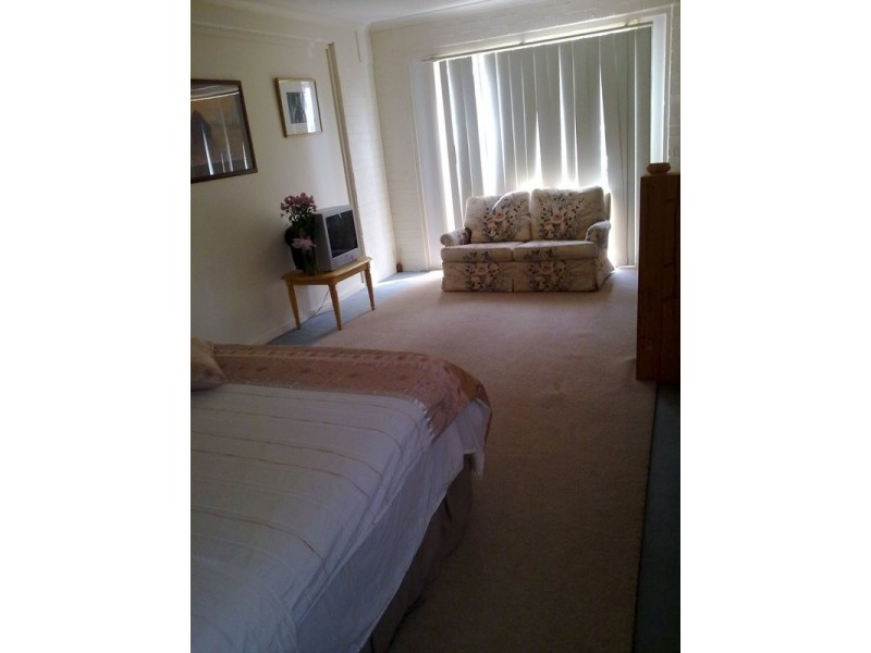 57 Race Street, Flora Hill VIC 3550