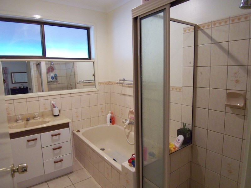 20 Yarunga Drive, Kangaroo Flat VIC 3555