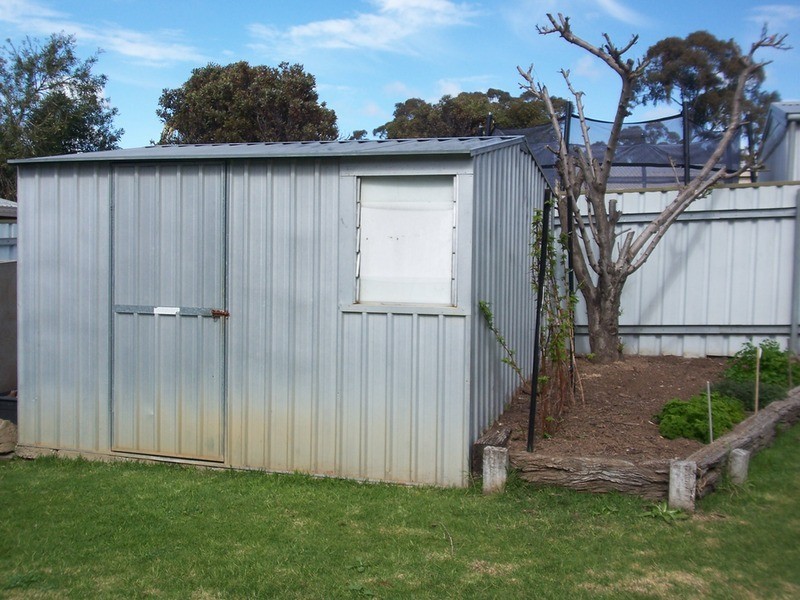 20 Yarunga Drive, Kangaroo Flat VIC 3555