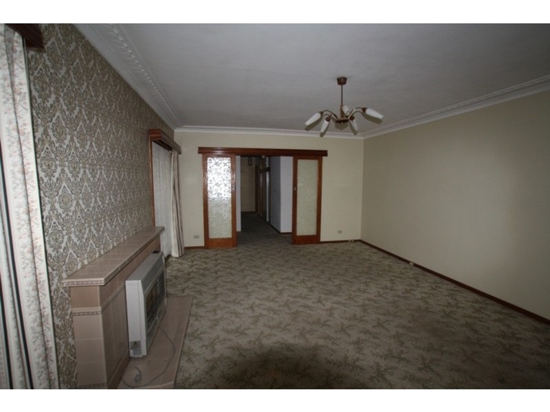 222 High Street, Kangaroo Flat VIC 3555