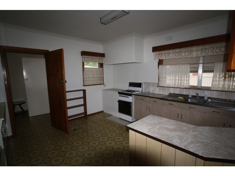 222 High Street, Kangaroo Flat VIC 3555