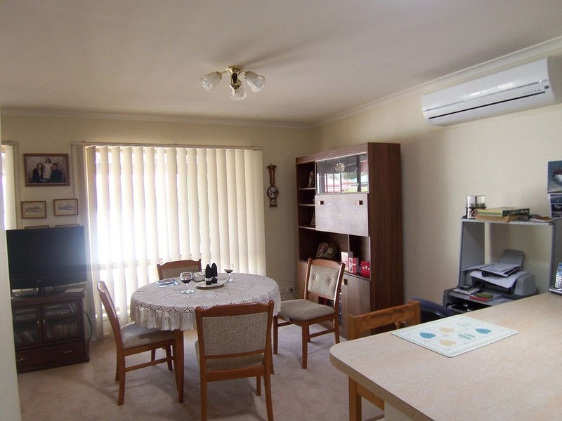 2/212 Mackenzie Street West Street, Kangaroo Flat VIC 3555