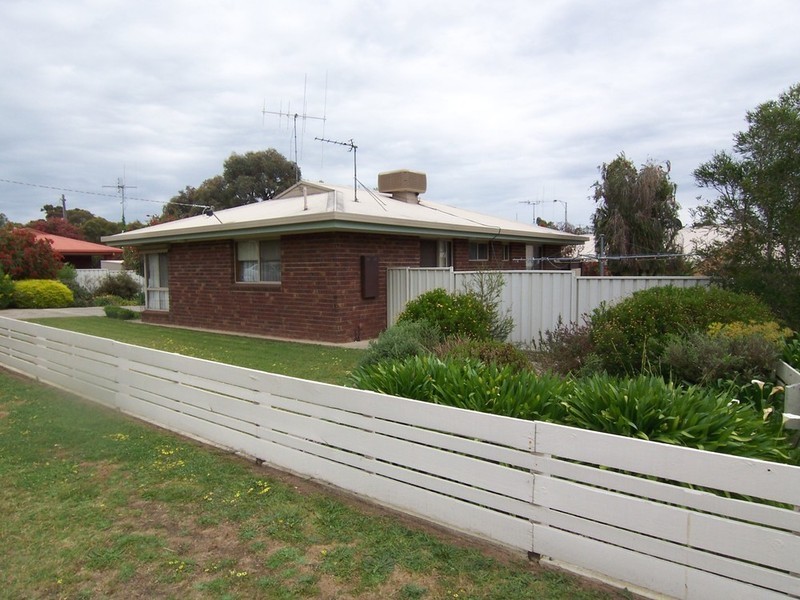 35 Arblaster Street, California Gully VIC 3556