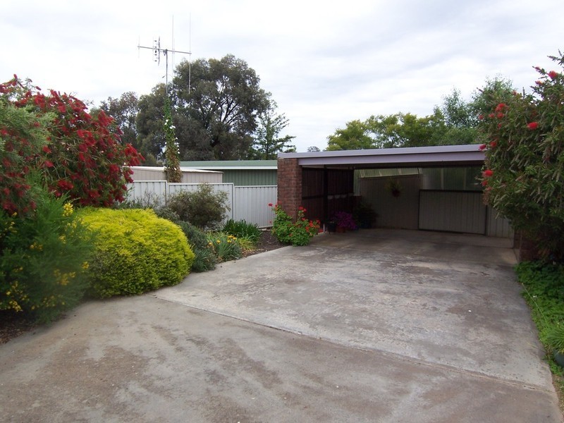 35 Arblaster Street, California Gully VIC 3556