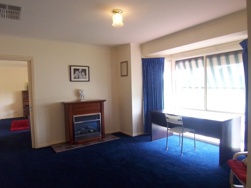 3 William Court, Junortoun VIC 3551