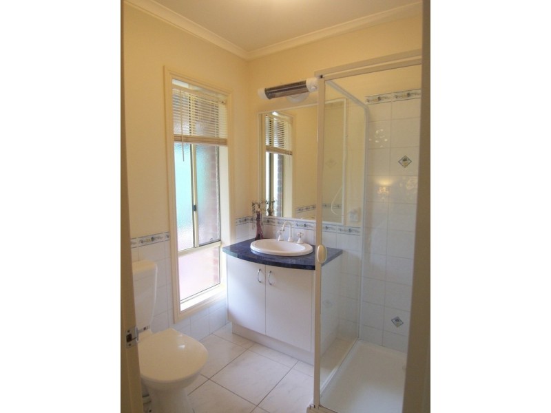 3 William Court, Junortoun VIC 3551