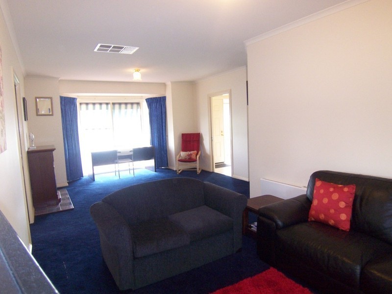 3 William Court, Junortoun VIC 3551