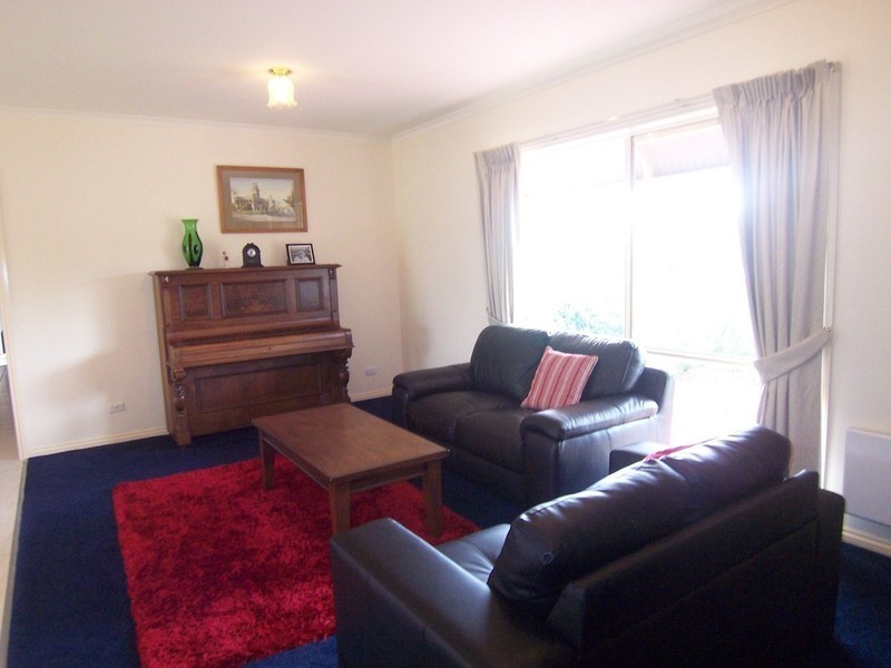 3 William Court, Junortoun VIC 3551