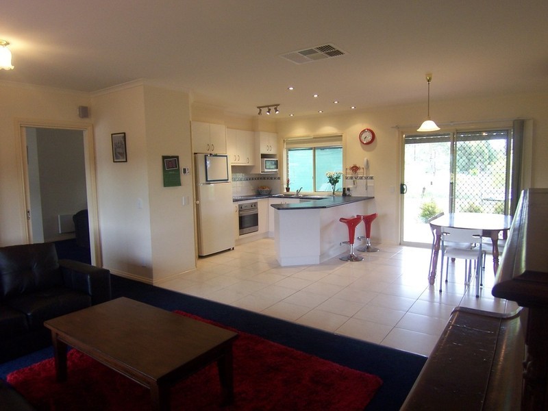 3 William Court, Junortoun VIC 3551