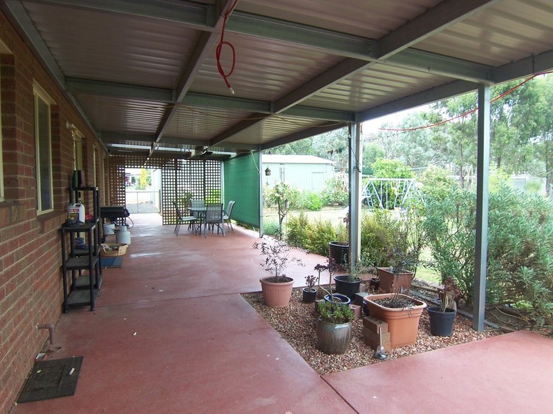 3 William Court, Junortoun VIC 3551