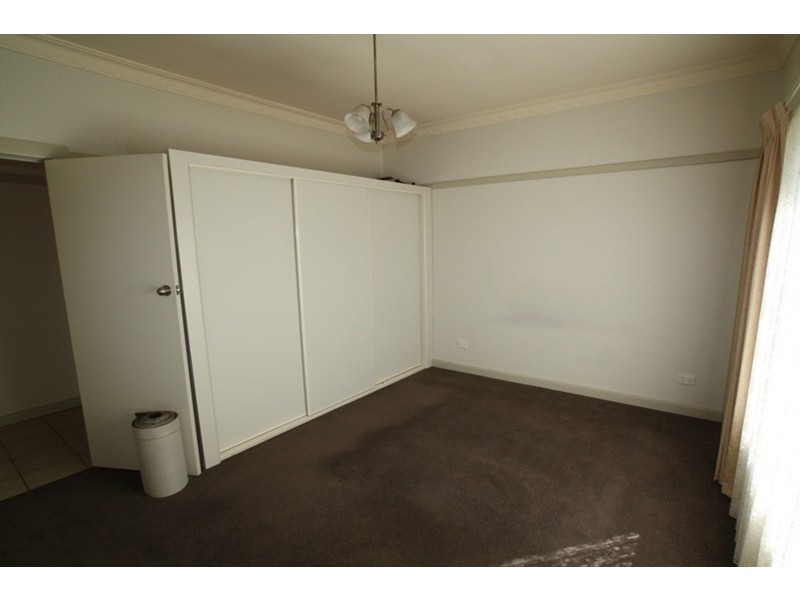 102 Olinda Street, Quarry Hill VIC 3550