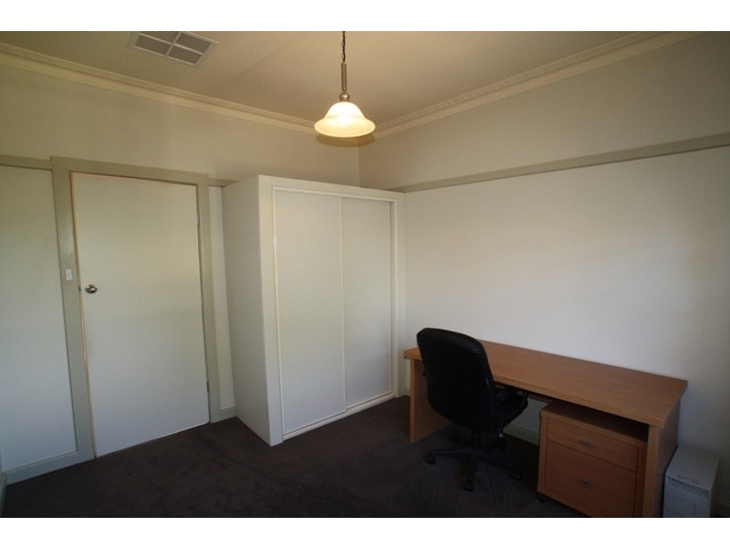 102 Olinda Street, Quarry Hill VIC 3550