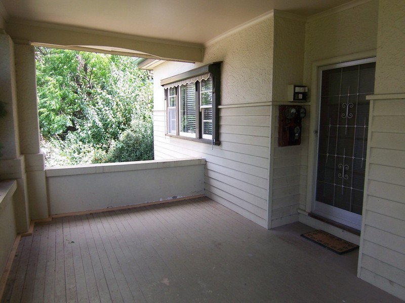 6 Echuca Street, Quarry Hill VIC 3550