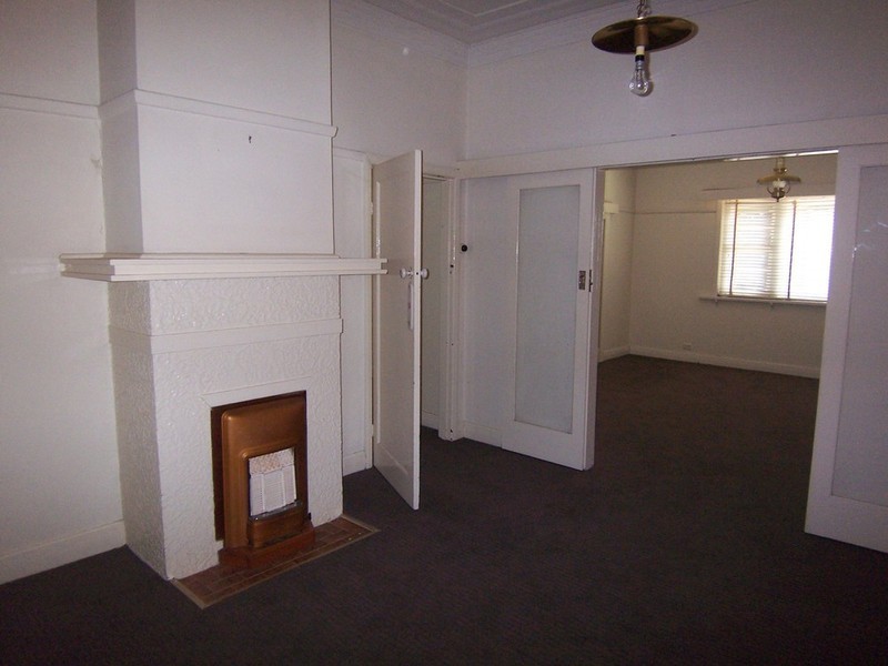 6 Echuca Street, Quarry Hill VIC 3550