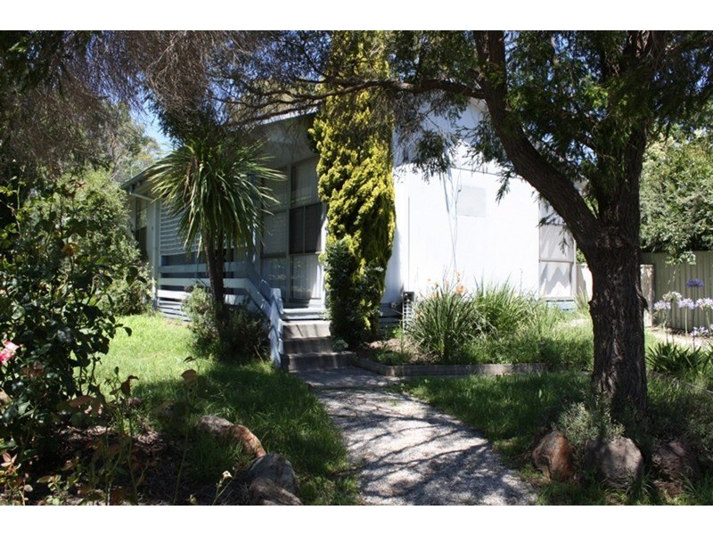 6 Vickers Court, Kennington VIC 3550