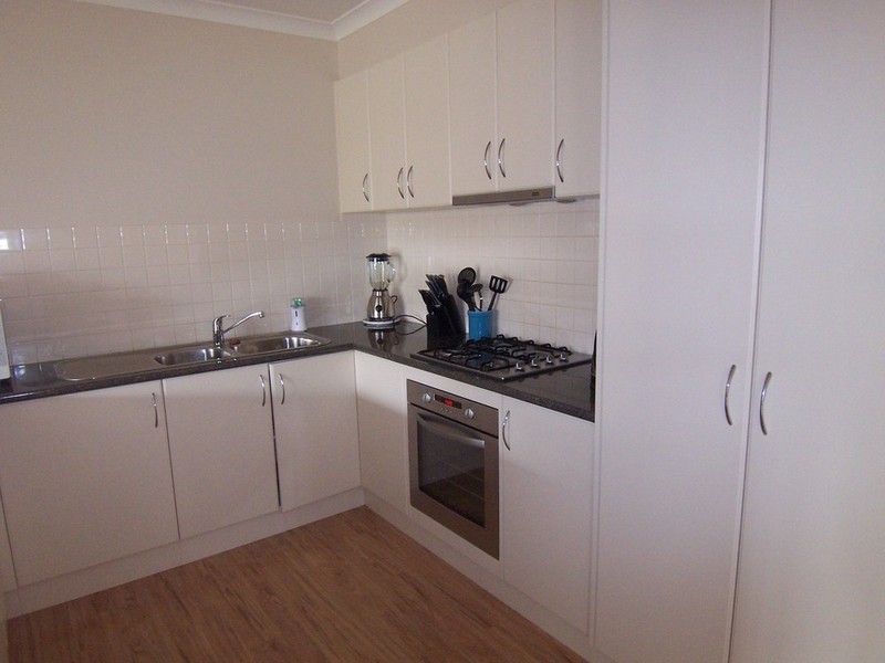 2/16 Station Street, Kangaroo Flat VIC 3555