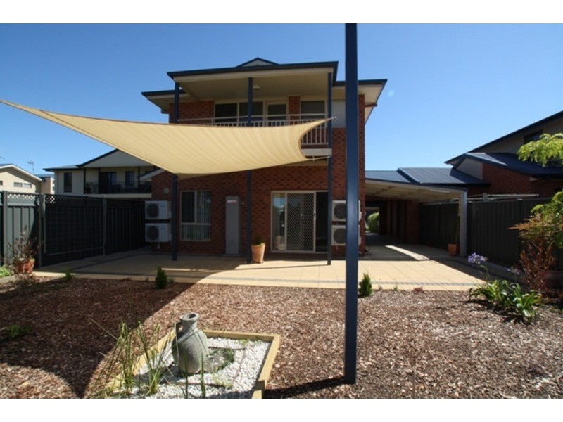 4 Wisteria Court, Quarry Hill VIC 3550