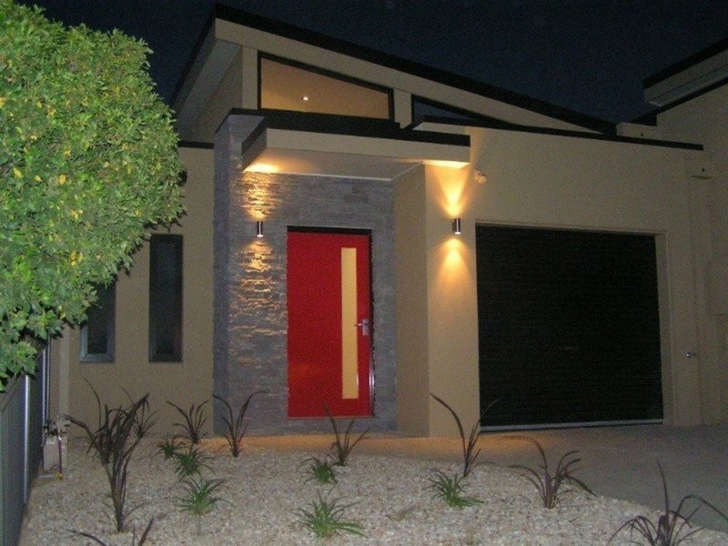 1/17 Osborne Street, Flora Hill VIC 3550