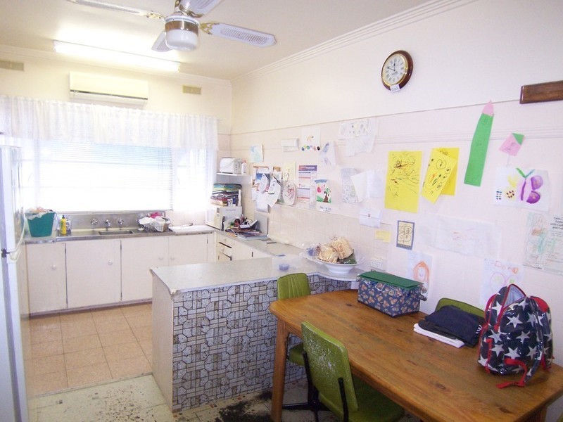 4 Wirth Street, Flora Hill VIC 3550