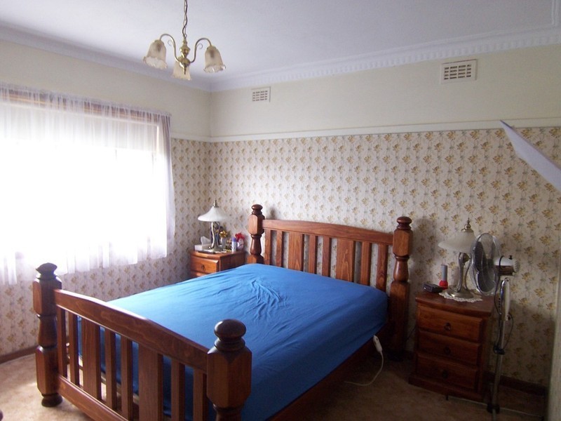 4 Wirth Street, Flora Hill VIC 3550