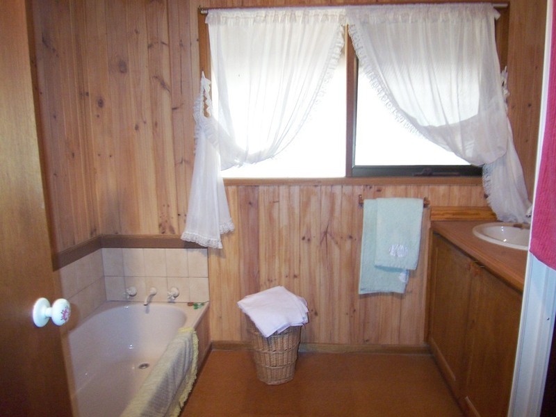 109 Sommerville Road, Wedderburn VIC 3518