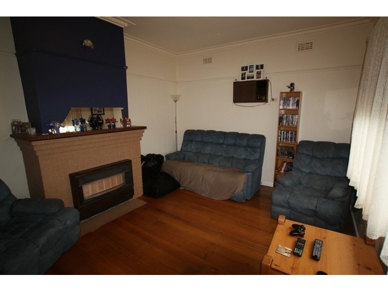 18 Symonds Street, Golden Square VIC 3555