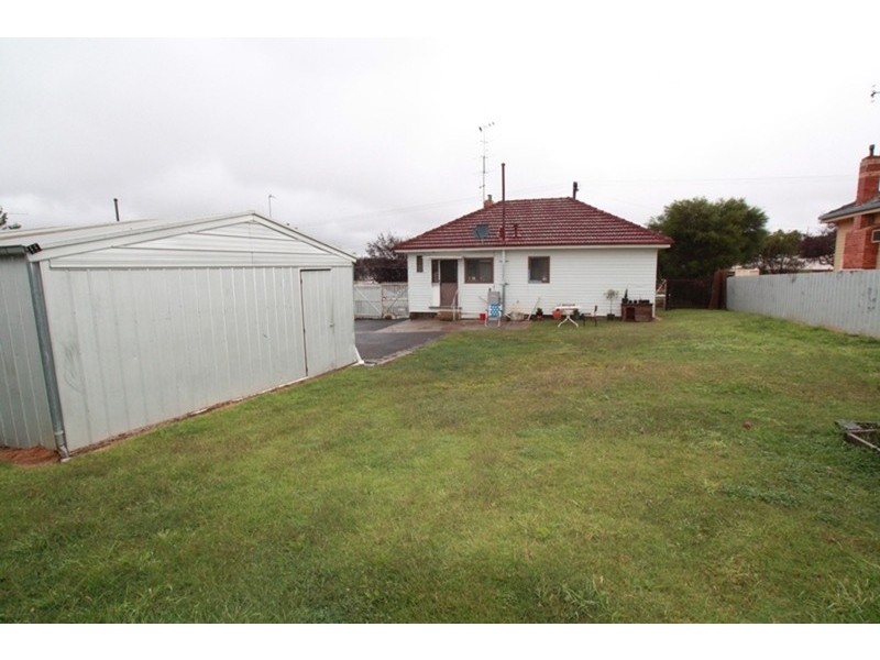 18 Symonds Street, Golden Square VIC 3555
