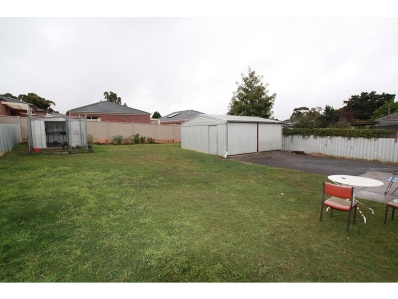 18 Symonds Street, Golden Square VIC 3555