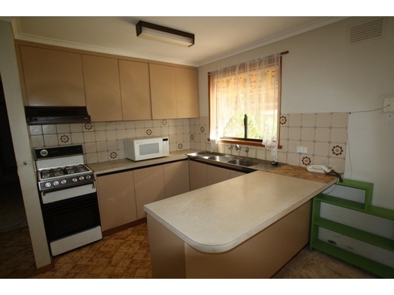 22 Hill Street, Kangaroo Flat VIC 3555