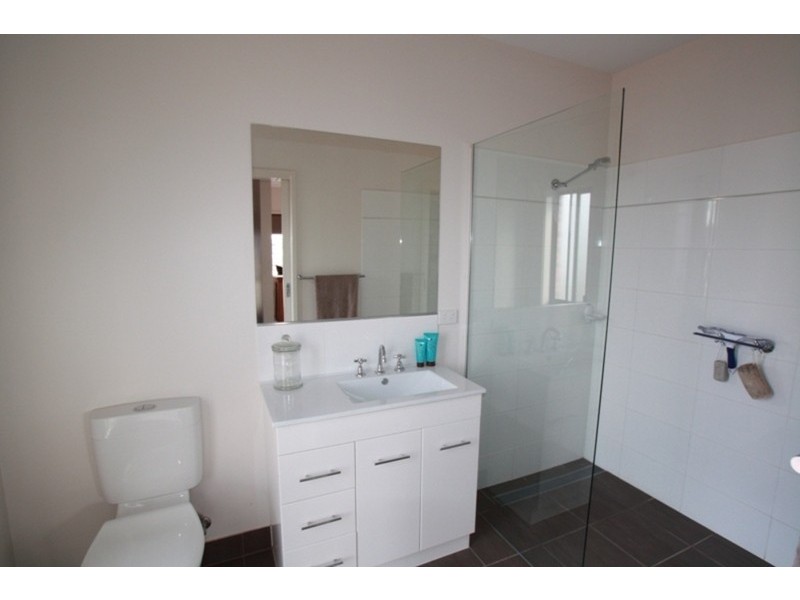 4 Dylana Court, Kangaroo Flat VIC 3555