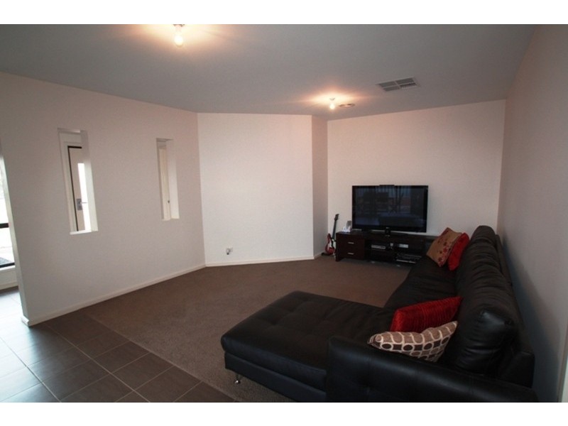 4 Dylana Court, Kangaroo Flat VIC 3555
