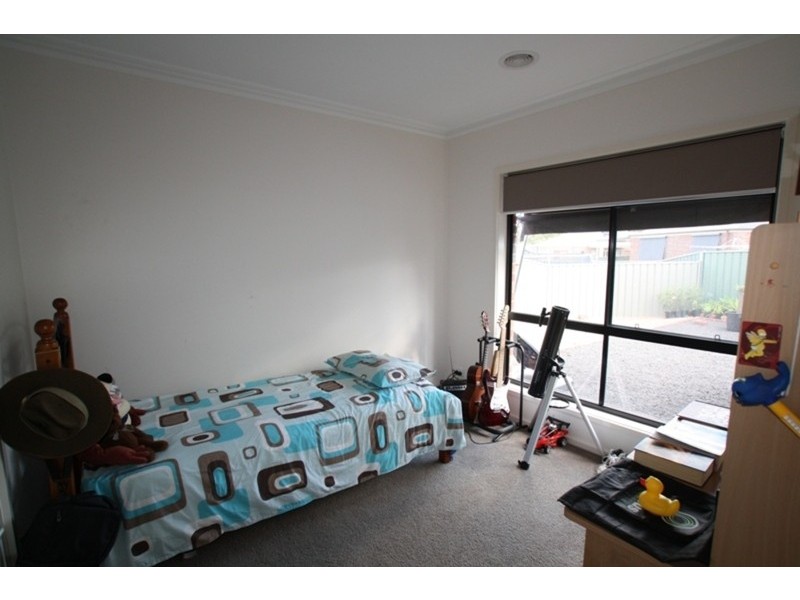 4 Dylana Court, Kangaroo Flat VIC 3555