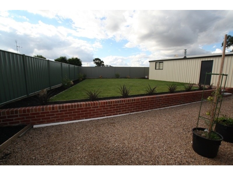 4 Dylana Court, Kangaroo Flat VIC 3555