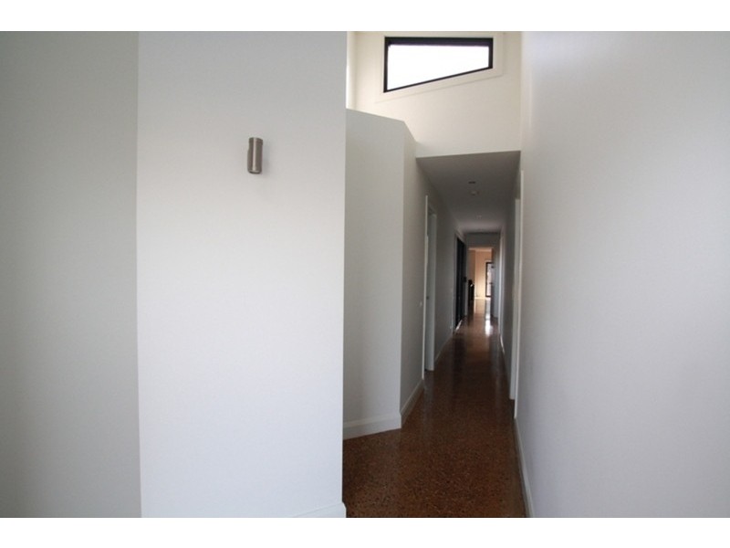 1/17 Osbourne Street, Flora Hill VIC 3550