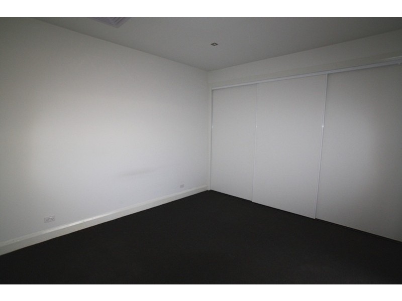 1/17 Osbourne Street, Flora Hill VIC 3550