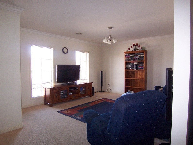 4 Cassandra Crescent, Epsom VIC 3551