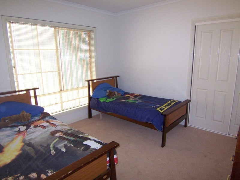 4 Cassandra Crescent, Epsom VIC 3551