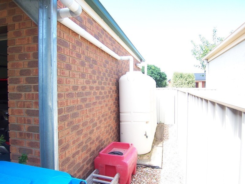 4 Cassandra Crescent, Epsom VIC 3551