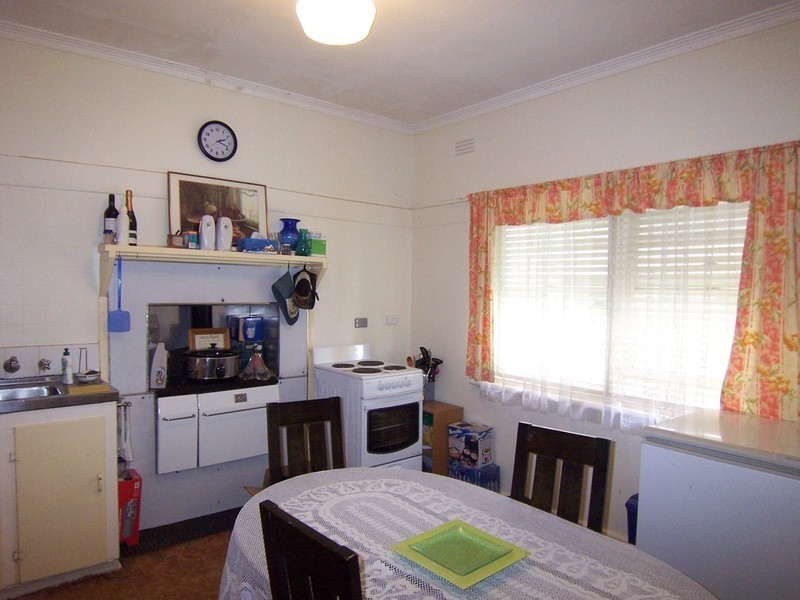 1 View Street, Kangaroo Flat VIC 3555
