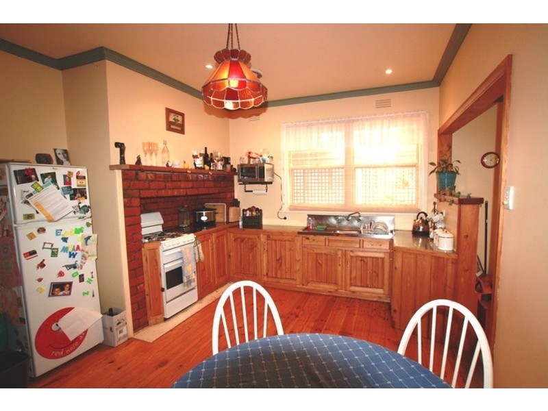 19 Weeroona Avenue, Bendigo VIC 3550