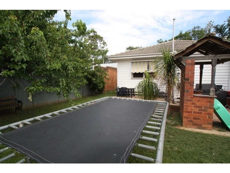 19 Weeroona Avenue, Bendigo VIC 3550