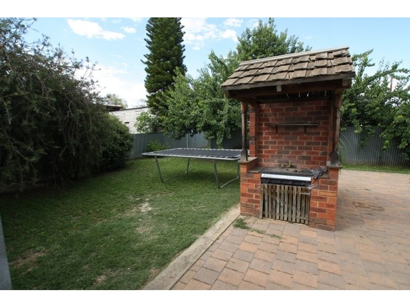 19 Weeroona Avenue, Bendigo VIC 3550