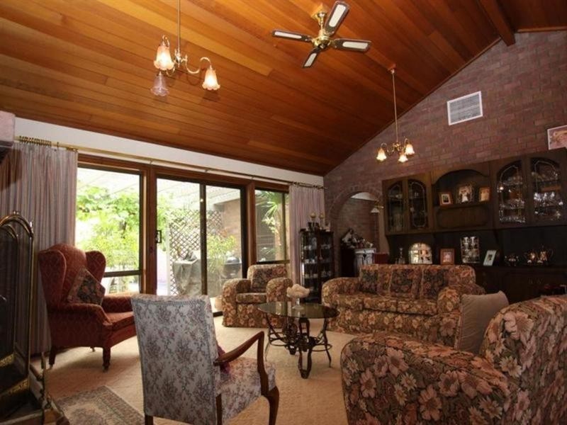 72 Marnie Road, Strathdale VIC 3550