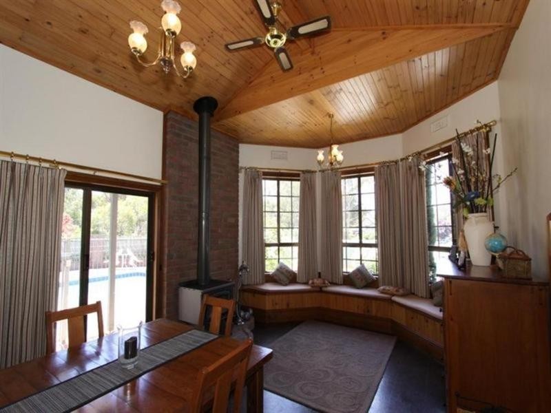 72 Marnie Road, Strathdale VIC 3550