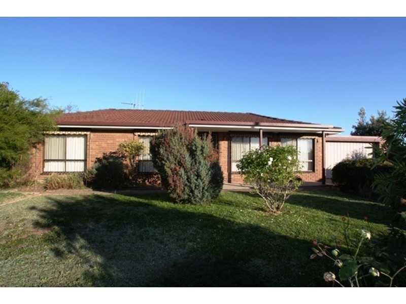 22 Hill Street, Kangaroo Flat VIC 3555