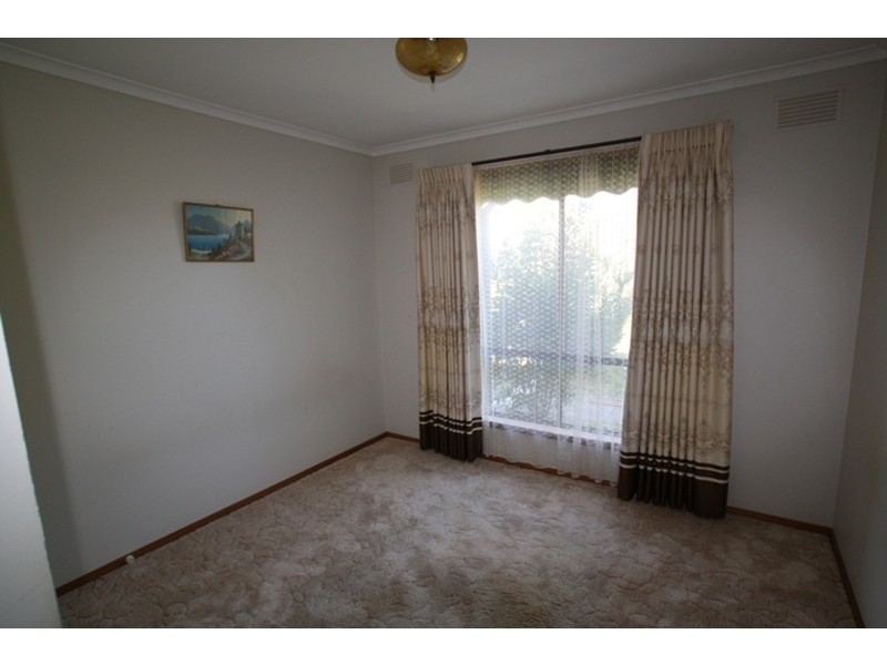 22 Hill Street, Kangaroo Flat VIC 3555