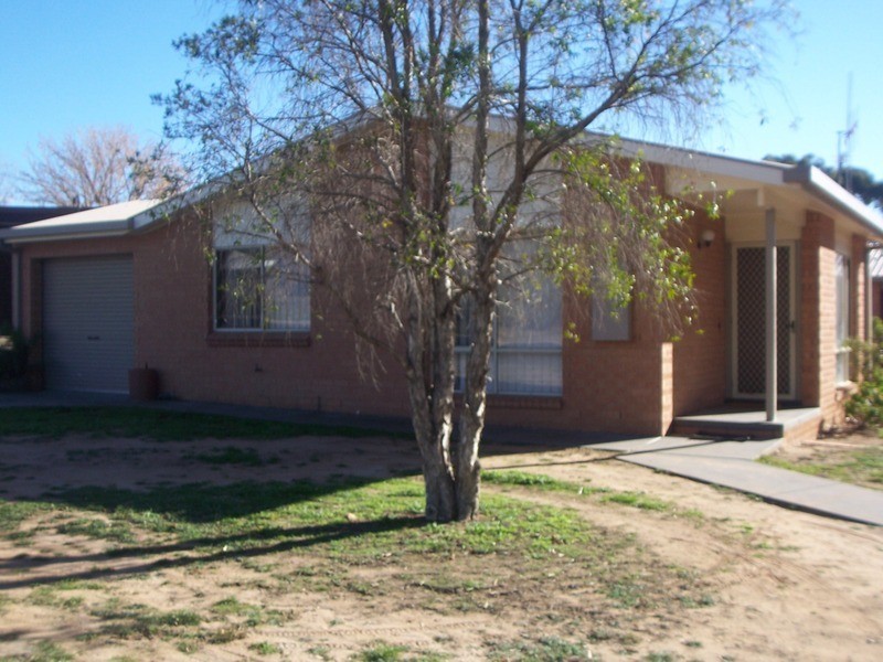 1/3 Stanley Avenue, Spring Gully VIC 3550